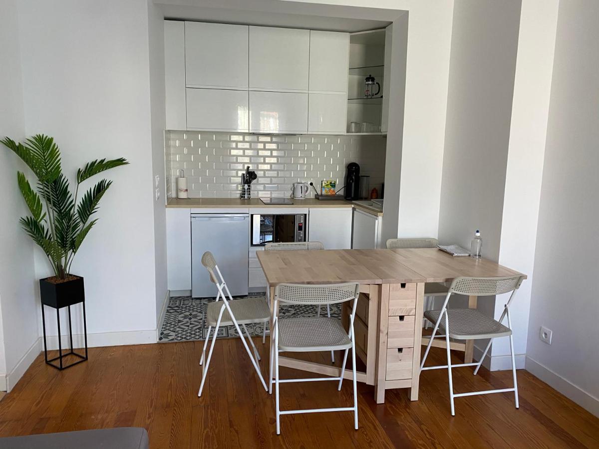 Les Rives Saint Symphorien, Meubles Apartment *